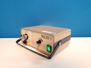 Richard Wolf Kaltlichtquelle / Lichtprojektor  4015  / 220 VA