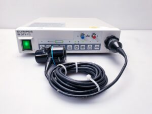 OLYMPUS OTV-F3 OTVF3 OTV F3 Color Video Camera Controller mit KameraKopf