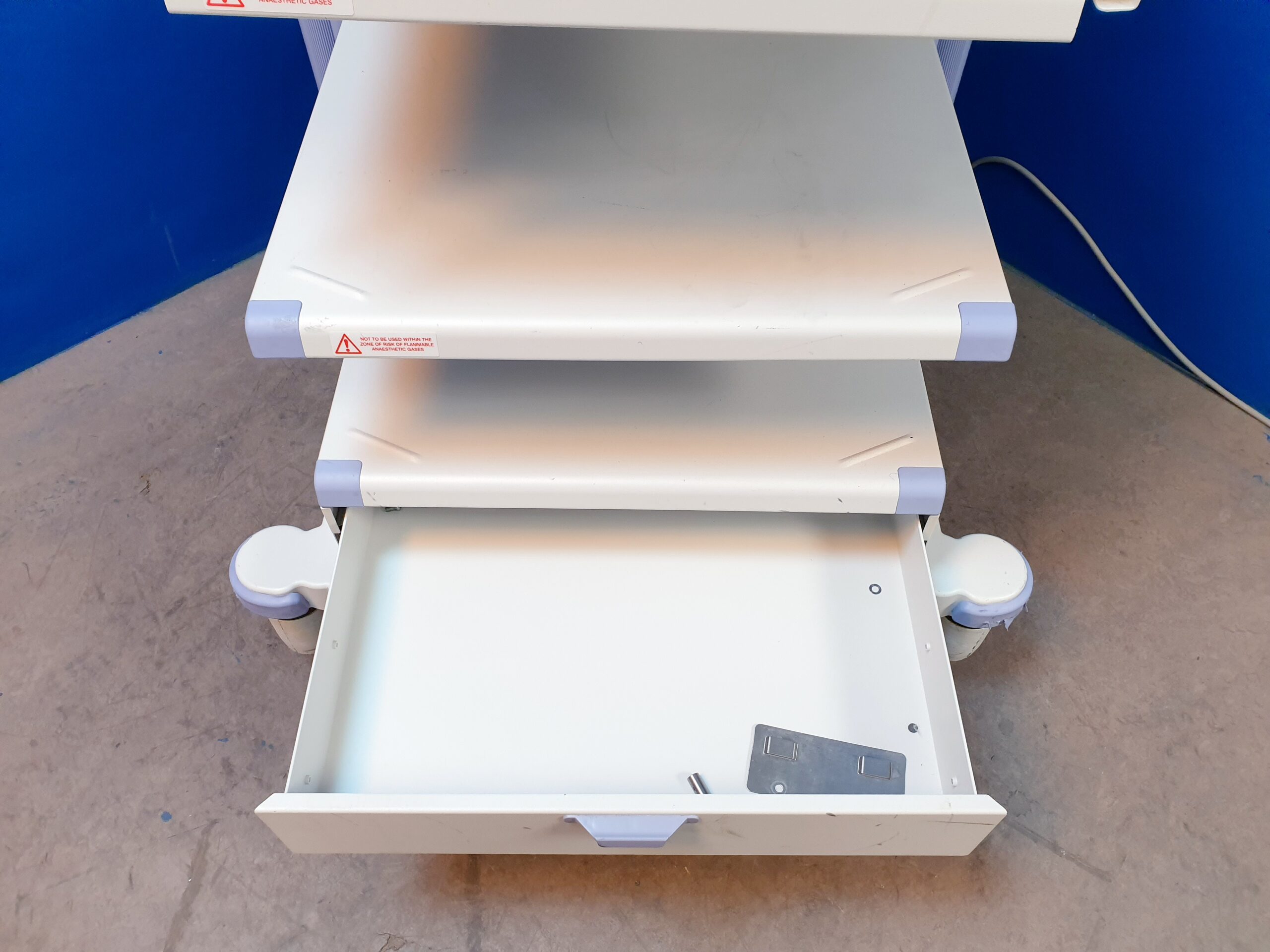 Olympus WM-WP1 endoscopy trolley // Cart // Gerätewagen Rollbar mit Trenntrafo – Bild 5