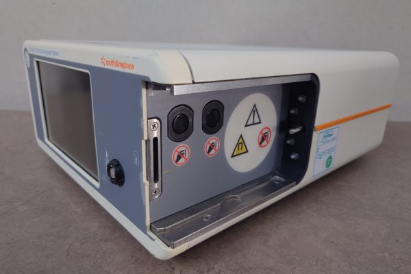 Smith&Nephew Dyonics 25 Fluid Management System - Image 4