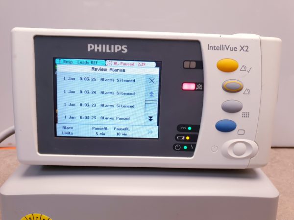 Philips IntelliVue X2 Vital Sign Monitor + 865122 M8023A Ladegerät + Kabel – Bild 14