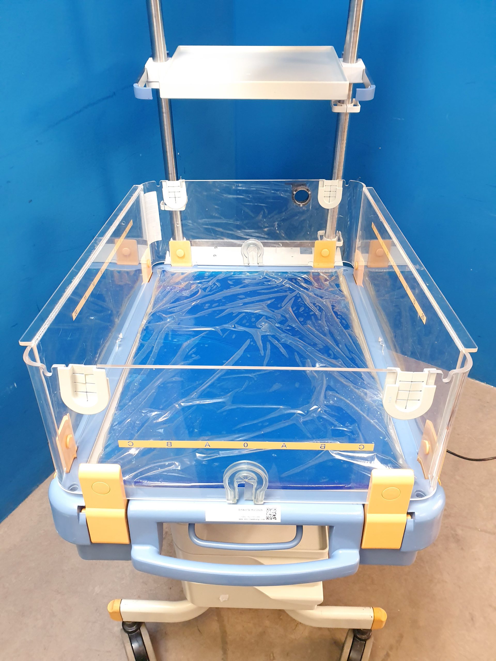 Dräger Babytherm 8000, fahrbare Reanimationseinheit für Neugeborene mit Wärmestrahler – Bild 10