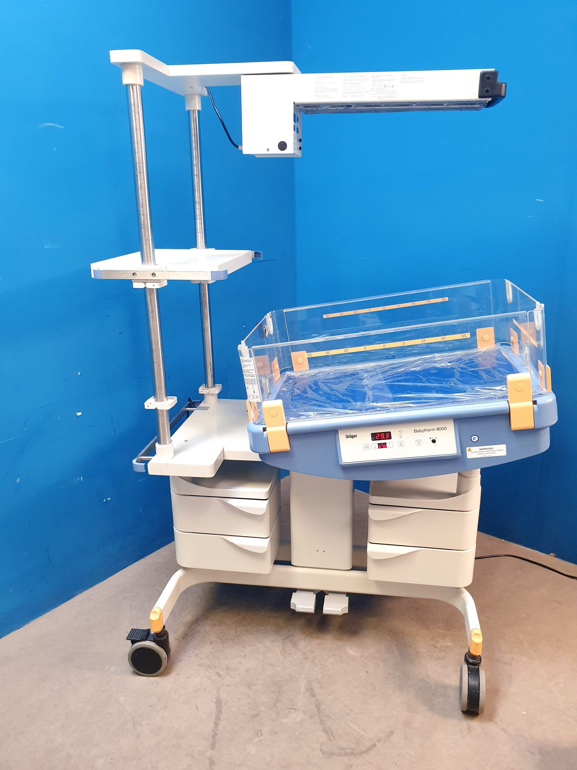Dräger Babytherm 8000, fahrbare Reanimationseinheit für Neugeborene mit Wärmestrahler – Bild 8
