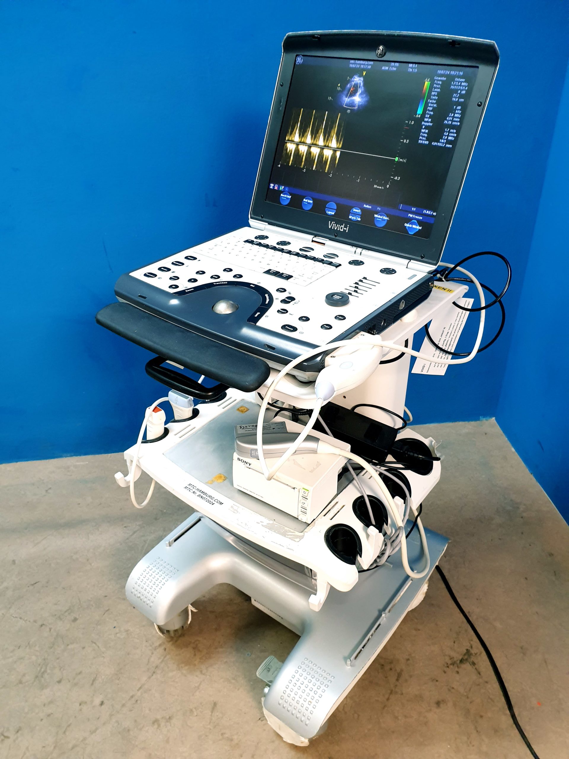 GE Vivid i Ultraschallgerät + 3S + 12S-RS mit 2x Sonden Software Version 2.0.16 auf GE Vivid i Trolley – Bild 3