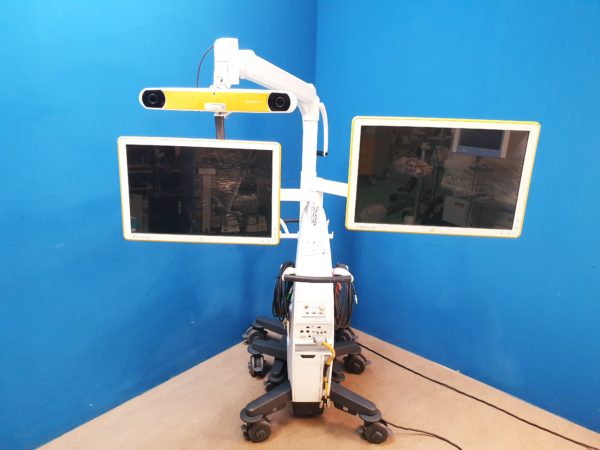 BRAINLAB Curve Chirurgisches Navigationssystem – Bild 4