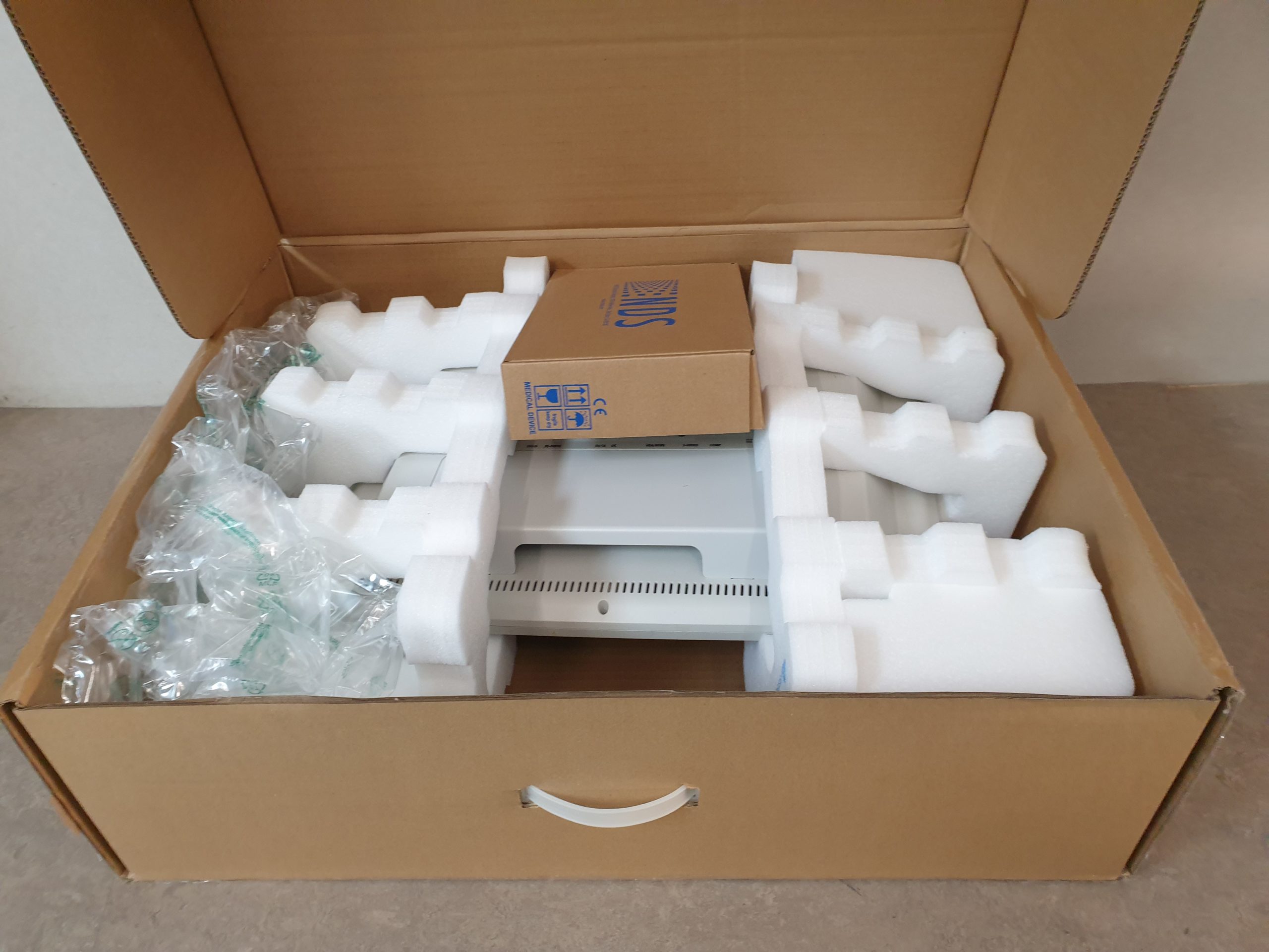 Pentax EndoVue 21 Zoll Monitor für die Endoskopie – Bild 6