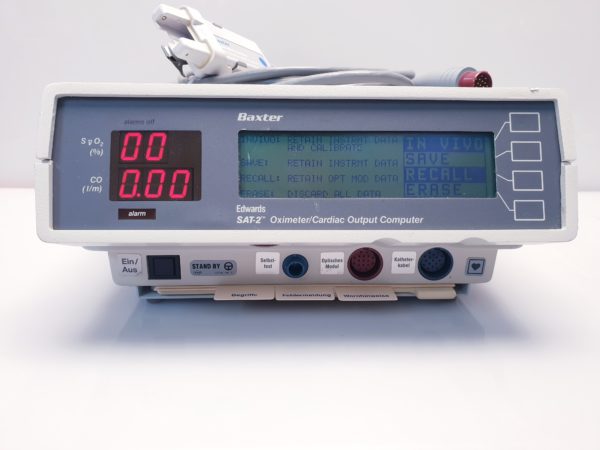 Baxter Edwards SAT-2 Oximeter  Oxymeter