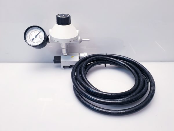 Medela vac low flow Absaugregler mit Manometer