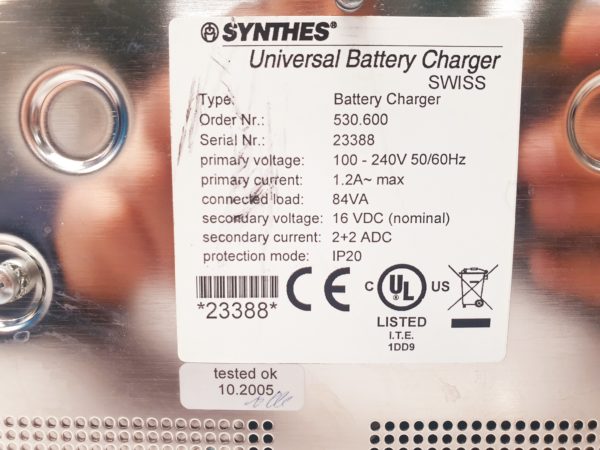 Synthes 530.600 Universal Battery Charger +  532.103 + 532.003 – Bild 10