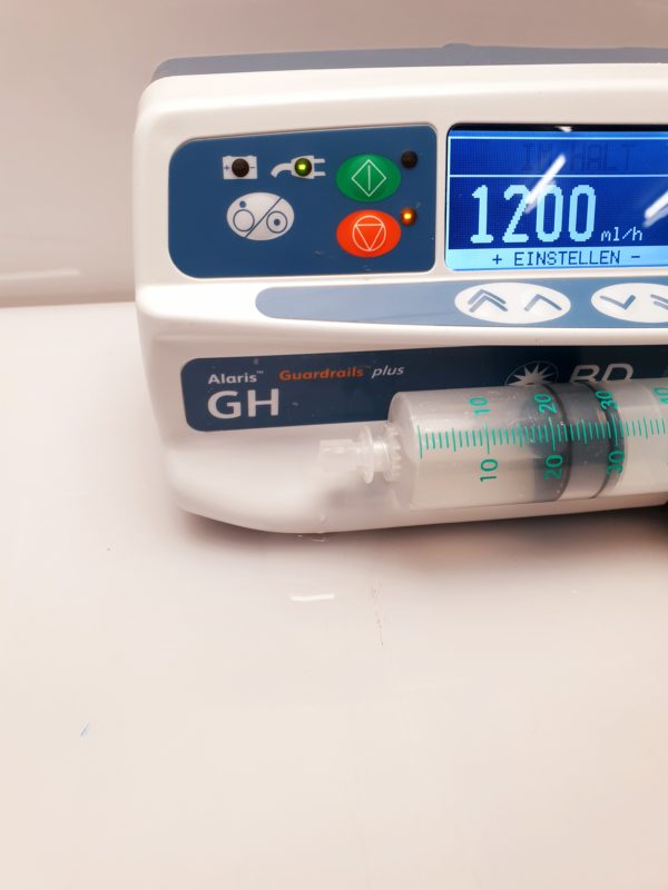 BD Carfusion Alaris GH Guardrails plus  Spritzenpumpe – Bild 7