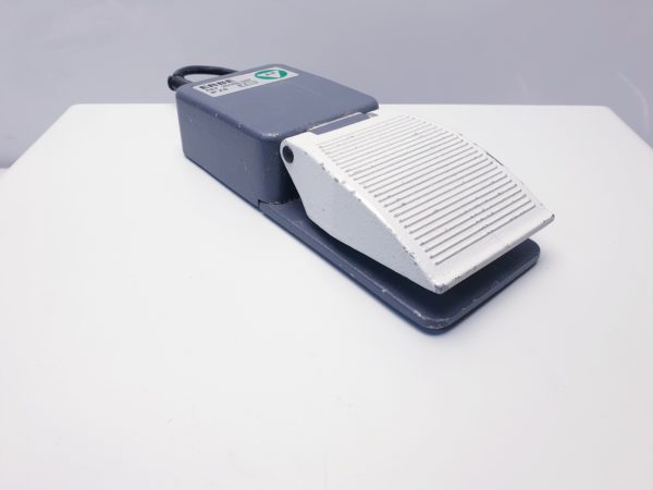 ERBE ICC 300 ICC300 H HF-Chirurgiegerät 300 Watt Leistung mit Fusschaltter – Bild 9