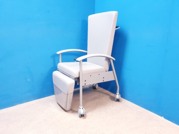 Greiner 44902000 Variationsliege Liege Sita mit Rollen  Dom 2018