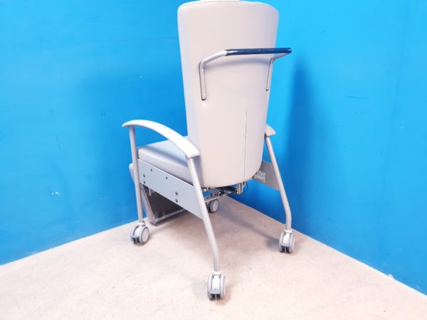 Greiner 44902000 Variationsliege Liege Sita mit Rollen  Dom 2018 – Bild 7