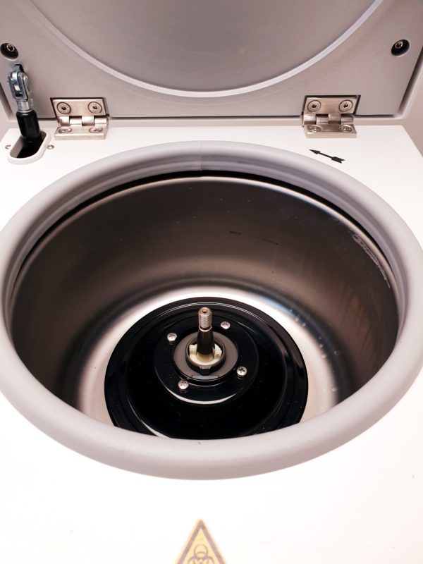 Hettich MIKRO 220 - Zentrifuge - Defekt - Ohne Rotor – Bild 5
