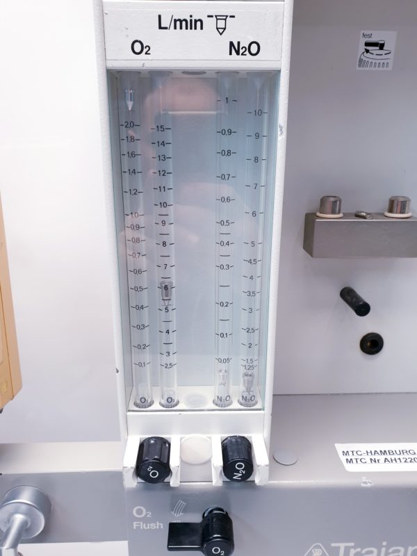 Dräger Draeger Trajan 808 Narkosegerät Wand Narkose mit Kreisteil und Volumeter – Bild 5