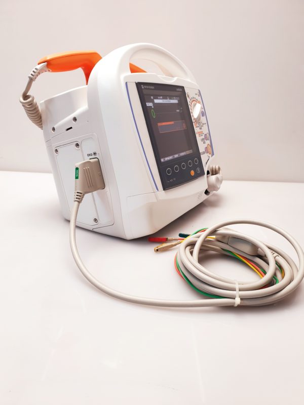 Nihon Kohden Cardiolife TEC 5621 Defibrillator – Bild 9