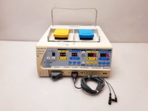 Olympus UES-40 SurgMaster Electrosurgical Unit – Bipolar Monopolar mit Fußpedal