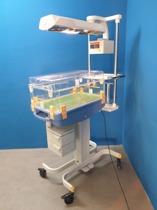 Drager Dräger  Baybtherm Wärmebettchen + Babytherm 8010 Strahler – Bild 4
