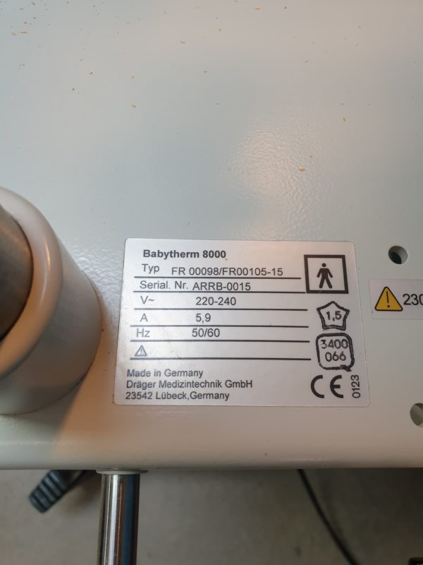 Drager Dräger  Baybtherm Wärmebettchen + Babytherm 8010 Strahler – Bild 14