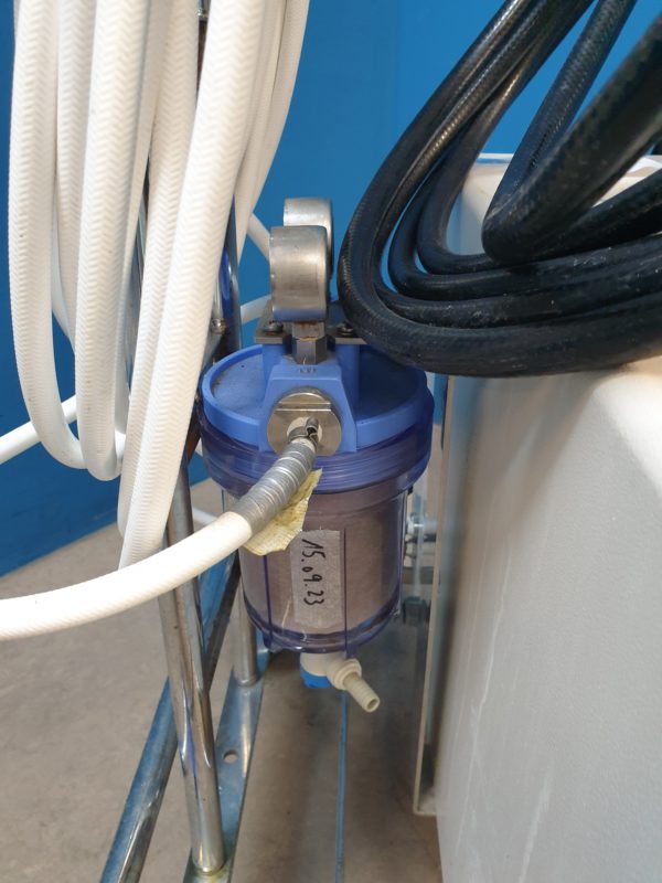 Fresenius AquaUno Osmose Umkehrosmose mit Vorfilter - Fahrbar – Bild 10