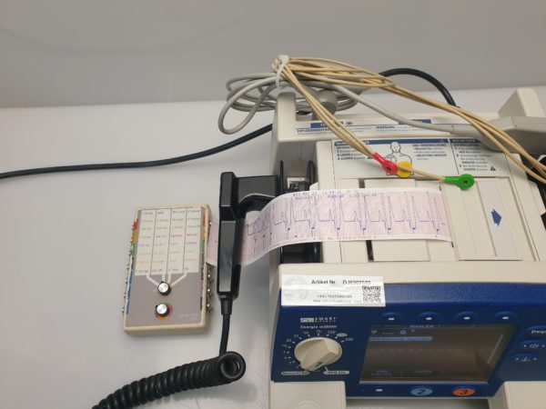 Philips Medical Heartstart XL  System Smart Biphasic  Defi - Defibrilator – Bild 17