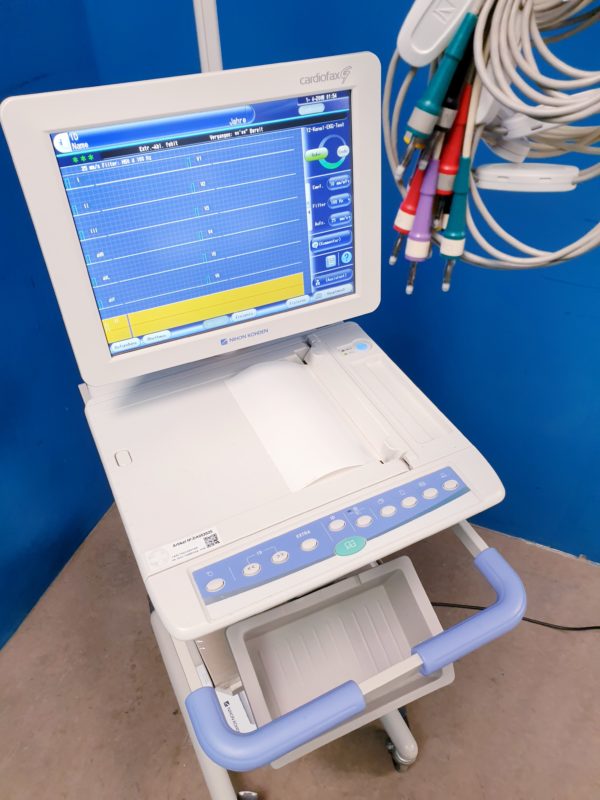 Nihon Kohden Cardiofax G ECG-2550 ECG2550 - Cardiofax G - mit Patientenkabel - – Bild 3