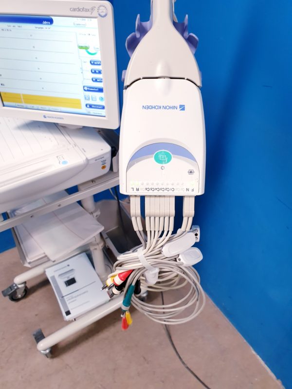 Nihon Kohden Cardiofax G ECG-2550 ECG2550 - Cardiofax G - mit Patientenkabel - – Bild 27