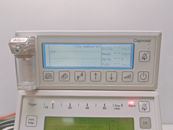 Dräger Drager Babylog 8000 + Capnostat  - Beatmungsgerät – Bild 4