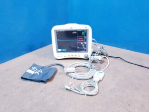 GE Dash 4000 Patientenüberwachungsmonitor Überwachungsmonitor mit SpO2, NiBp