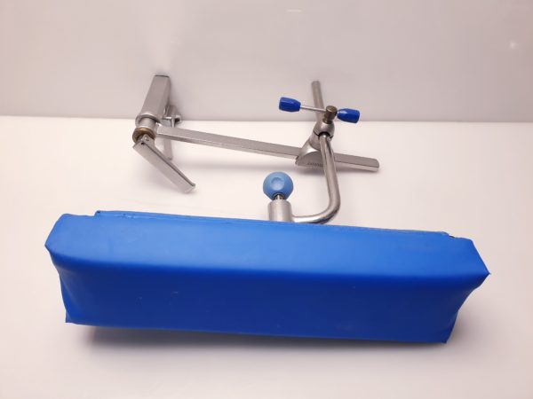 Maquet Armlehne mit Normschinen Befestigung – Armstütze für Op Tisch – Bild 11