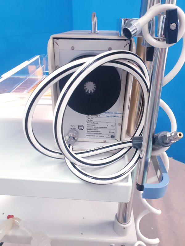 Dräger Babytherm 8000 fahrbare Reanimationseinheit für Neugeborene mit Wärmestrahler – Bild 15