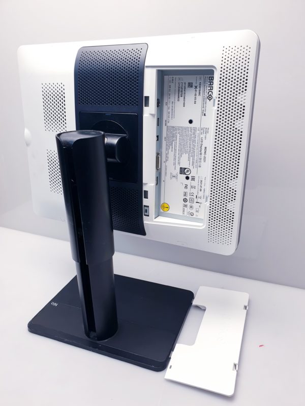 Barco MDNC-2221 - Ohne Netzteil – Bild 10