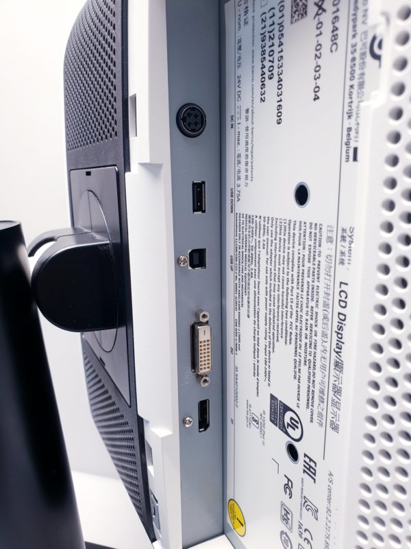 Barco MDNC-2221 - Ohne Netzteil – Bild 11
