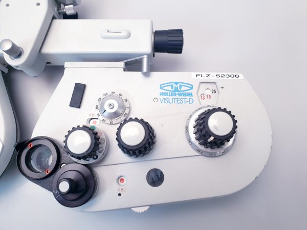 Möller-Wedel Visutest- D 52306 Phoropter – Bild 8