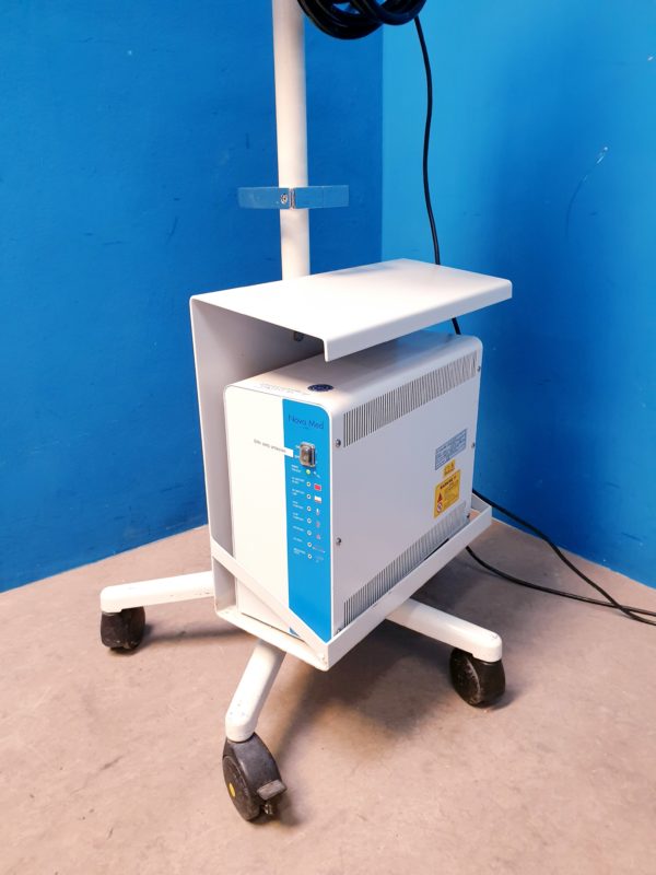 Dräger 8000 plus Beatmungsgerät Dräger Babylog+fahrbarem Stativ – Bild 10