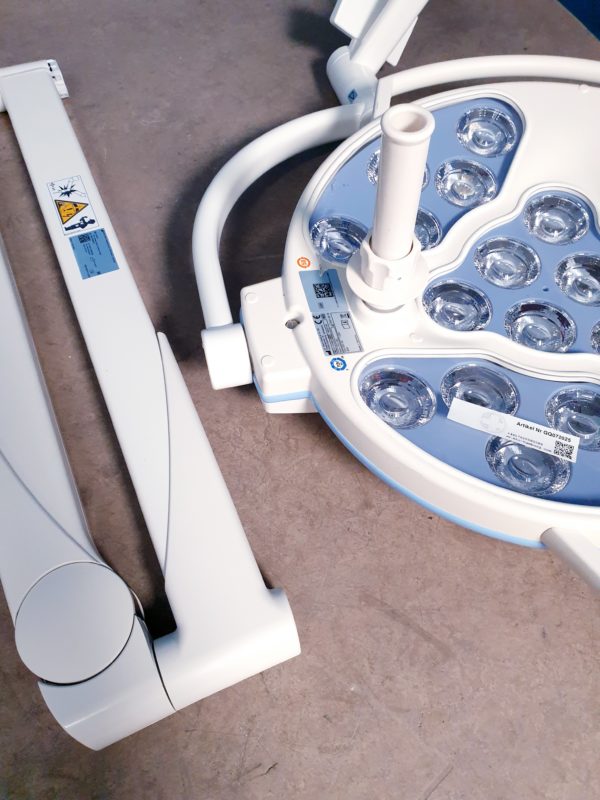Dr. Mach LED 2SC OP-Leuchte Lampe Deckenstativ Behandlungsleuchte – Bild 3