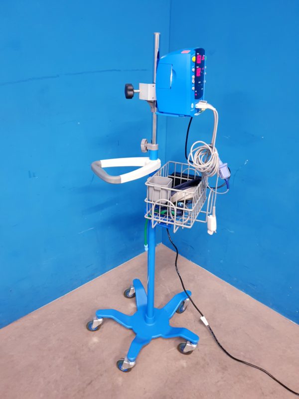 GE Carescape V100 V 100  Patientenmonitor - Fahrbar – Bild 9