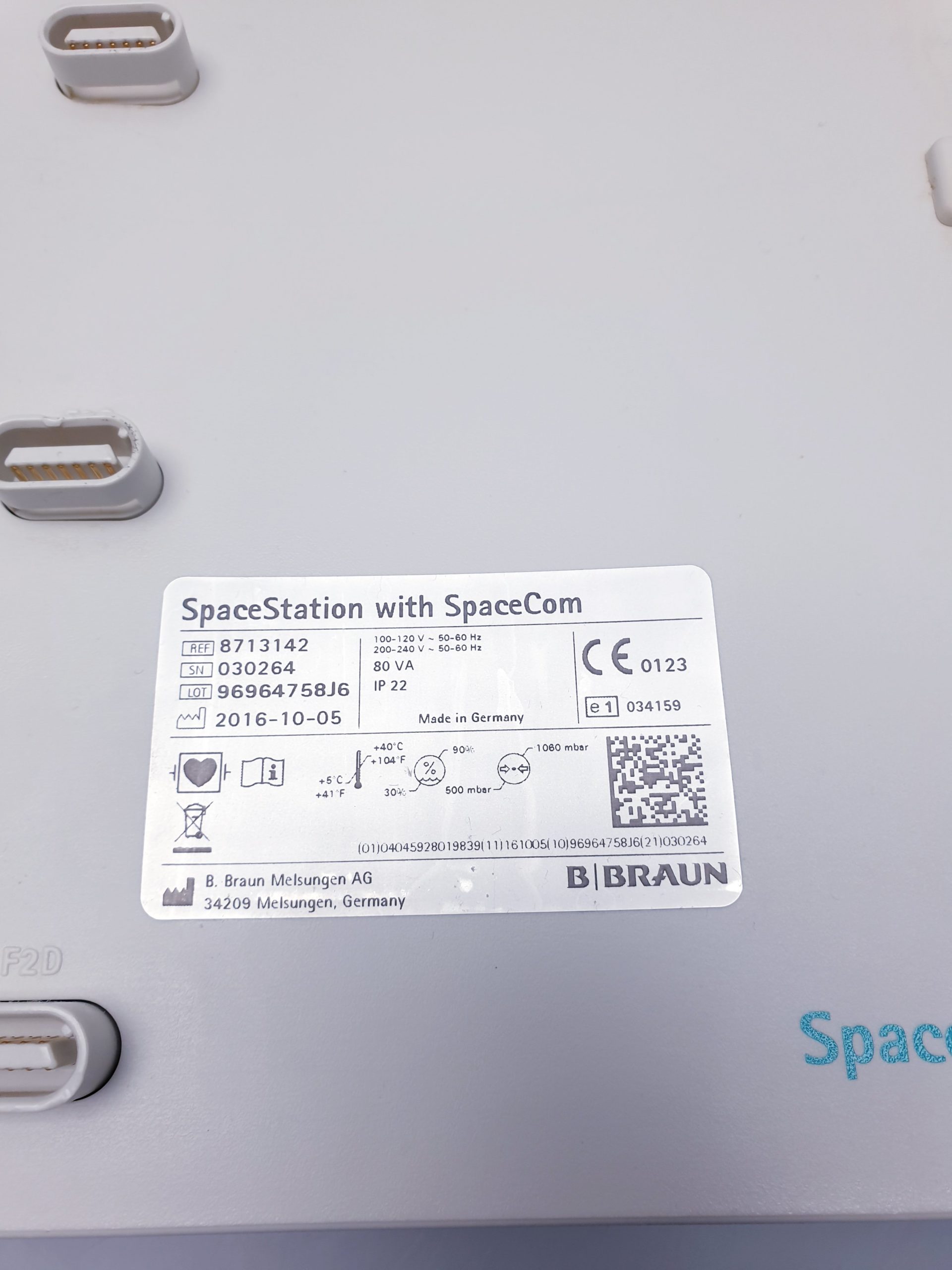 B.BRAUN SpaceStation 8713142 Dockingstation + integriertem Netzanschluß – Bild 12