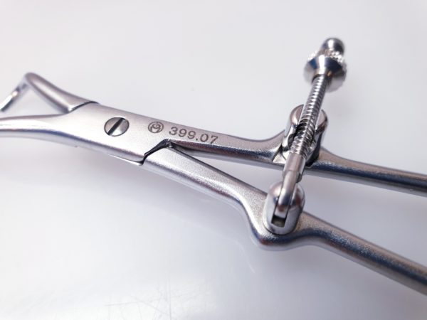 Synthes VA-LCP TWO-COLUM DISTAL RADIUS PLATE 2.4  - Op Instrumenets – Bild 14