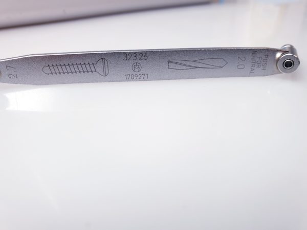 Synthes VA-LCP TWO-COLUM DISTAL RADIUS PLATE 2.4  - Op Instrumenets – Bild 24