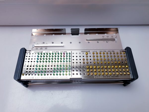 Synthes VA-LCP TWO-COLUM DISTAL RADIUS PLATE 2.4  - Op Instrumenets – Bild 29