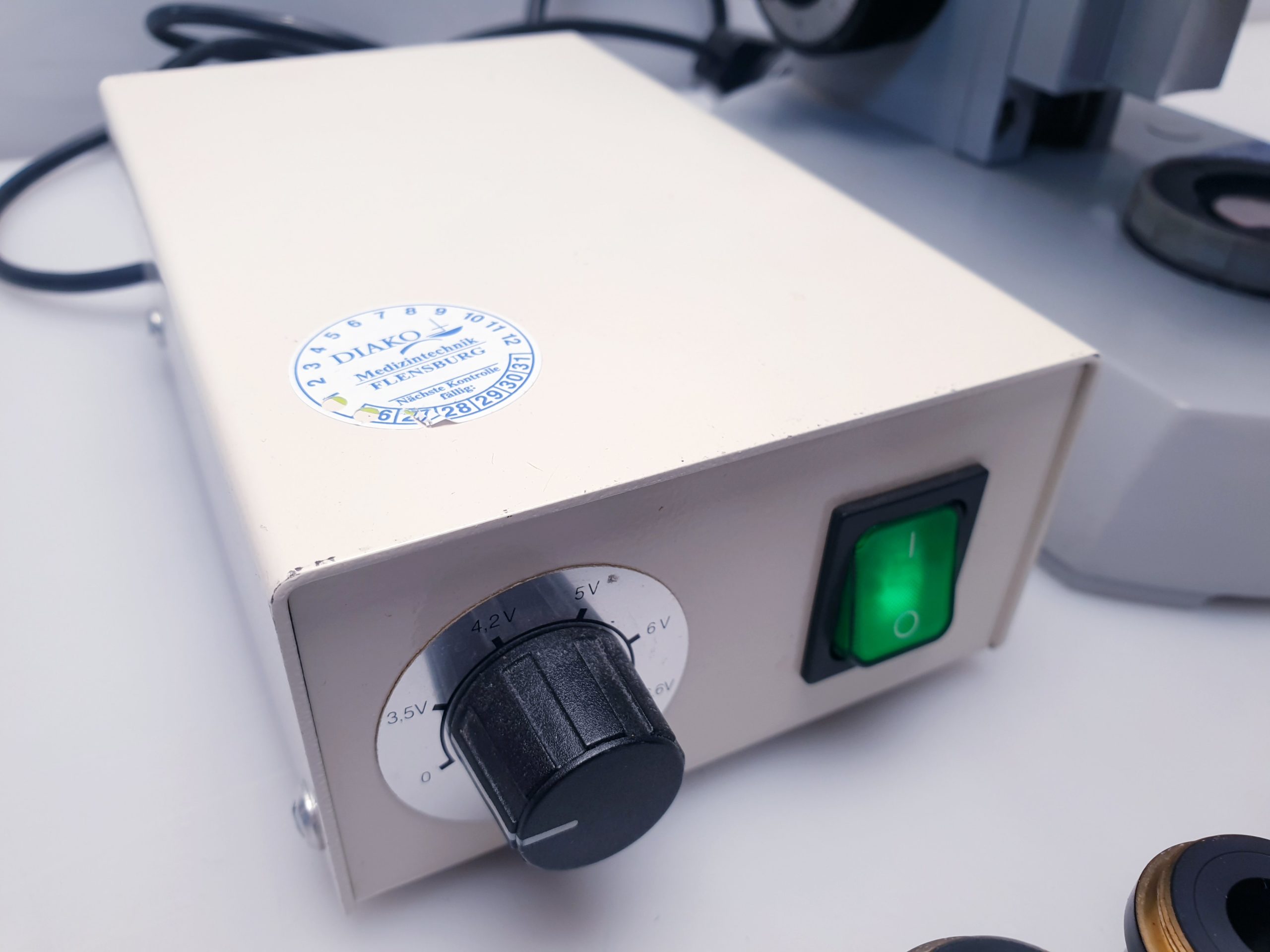 Carl Zeiss Mikroskop 47 34 15  mit 4 Objektiven  10 x – Bild 9