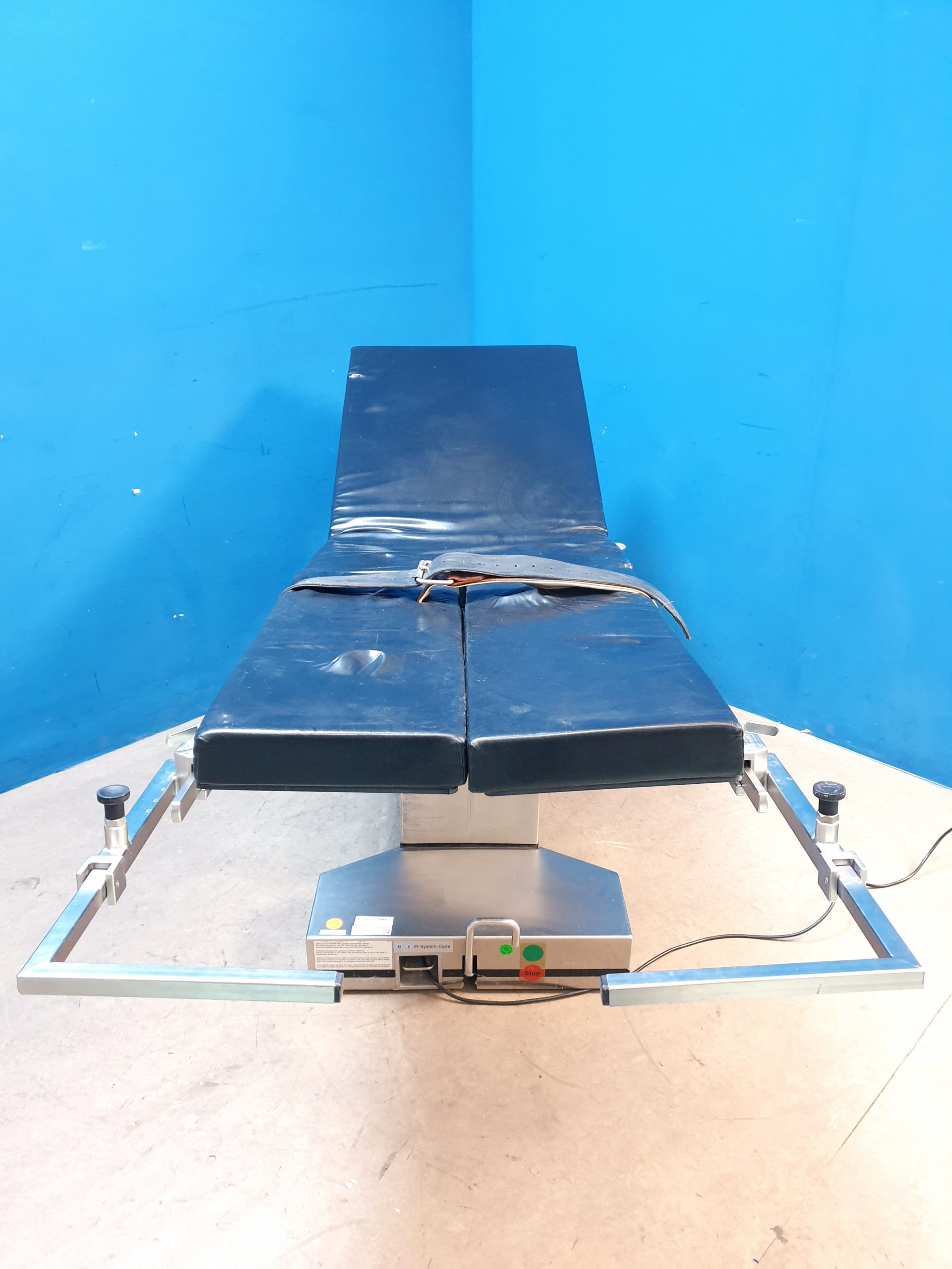 Maquet 1533.01A0 Op Tisch – Elektrisch Fahrbar-Defekt – Bild 3