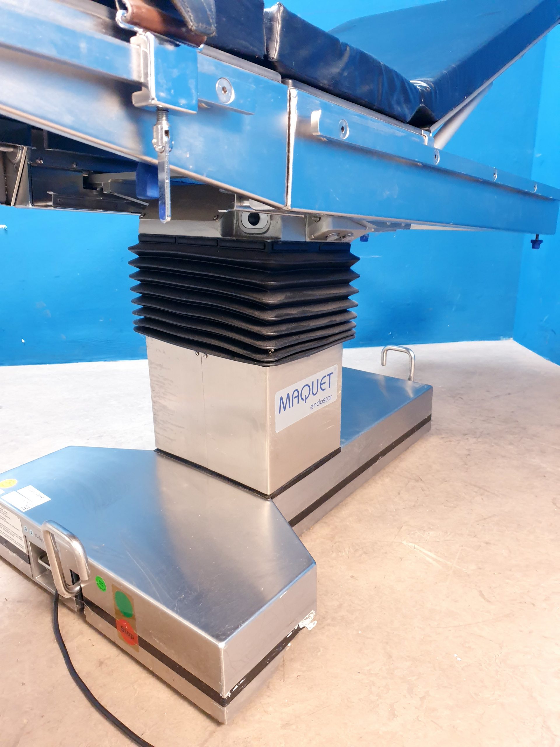 Maquet 1533.01A0 Op Tisch – Elektrisch Fahrbar-Defekt – Bild 6