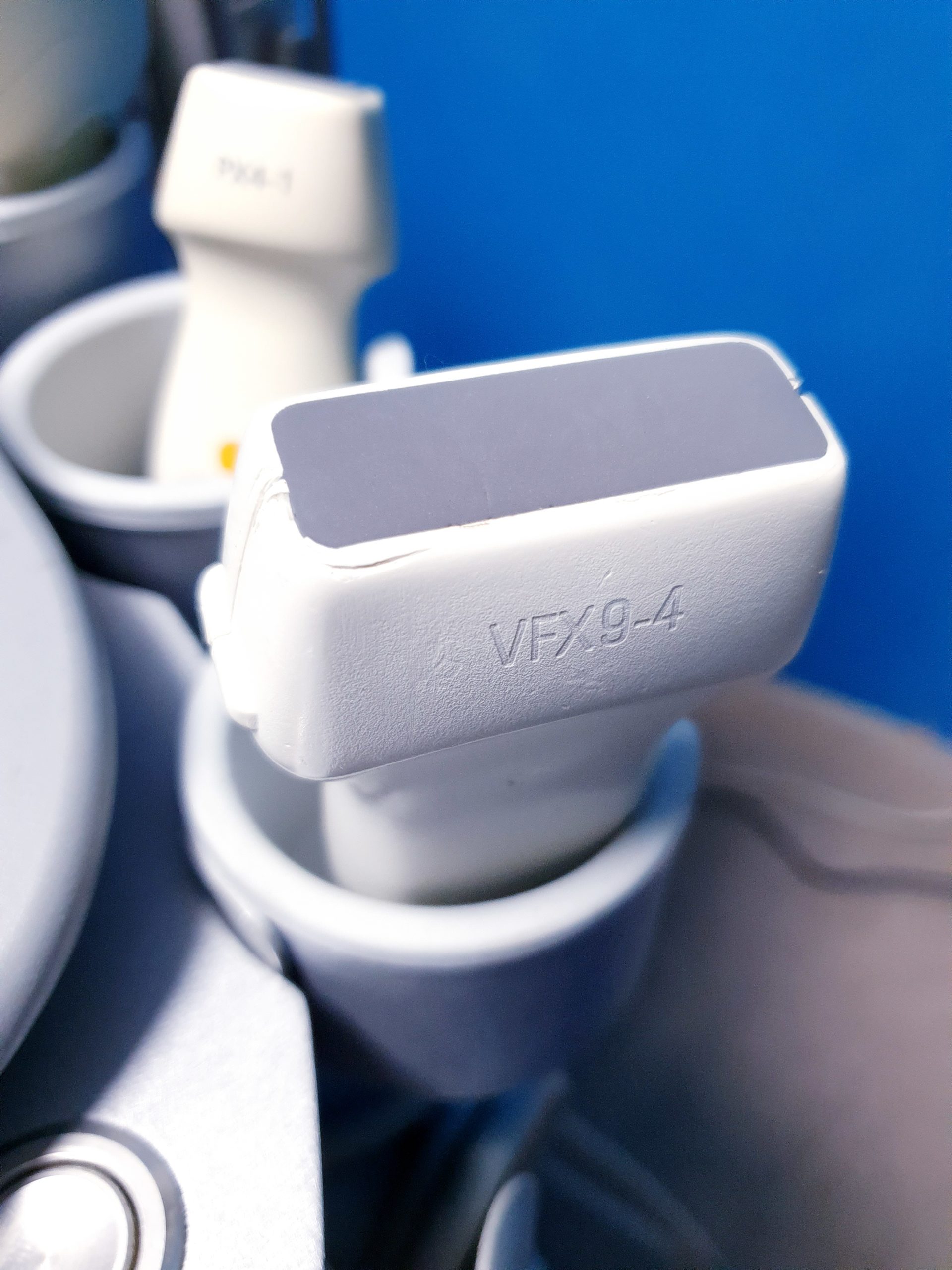 Siemens Acuson Antares Ultraschall Gerät mit 3 Sonden CH4-1 + PX4-1 + VFX9-4 – Bild 9