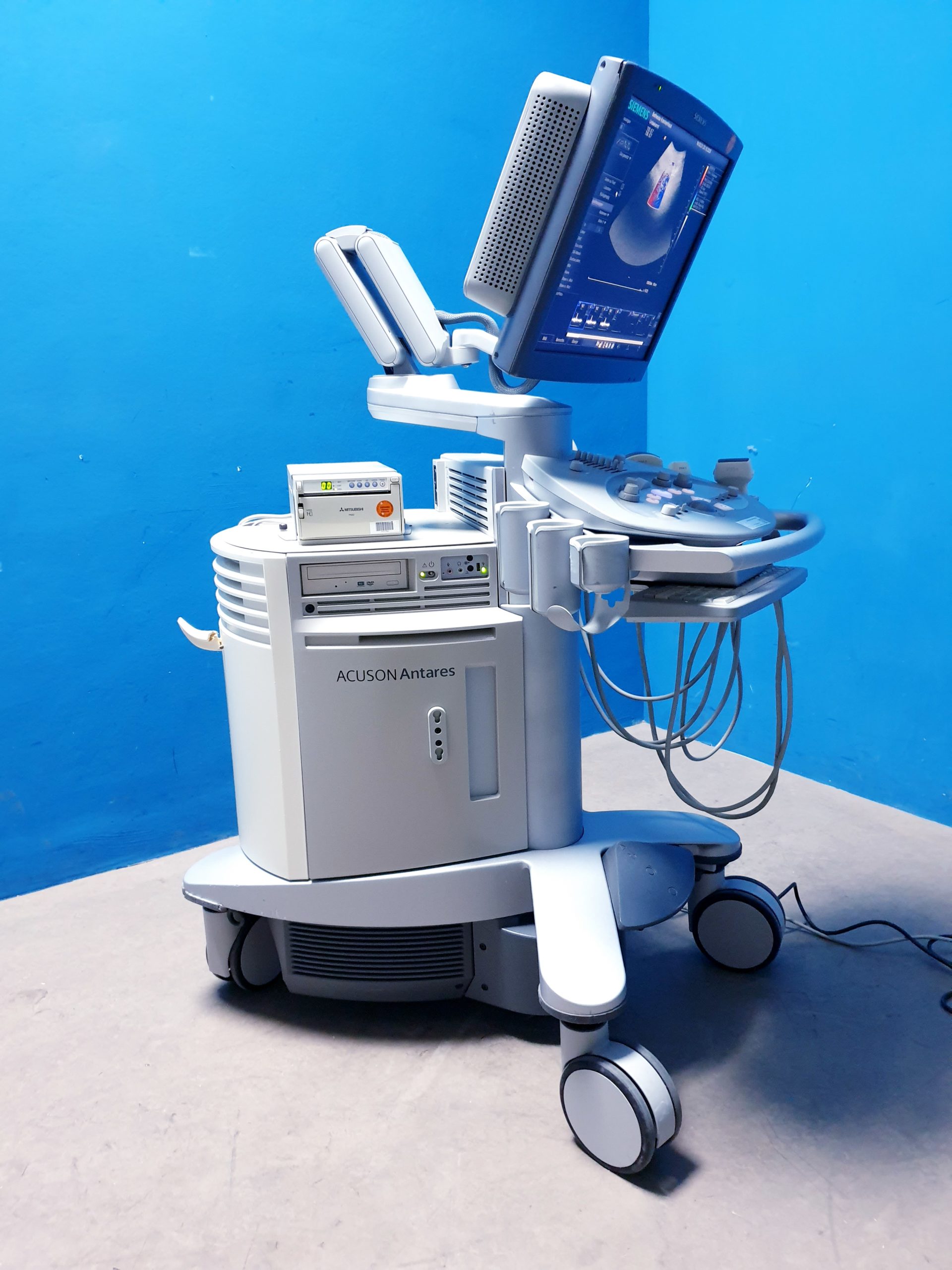 Siemens Acuson Antares Ultraschall Gerät mit 3 Sonden CH4-1 + PX4-1 + VFX9-4 – Bild 26