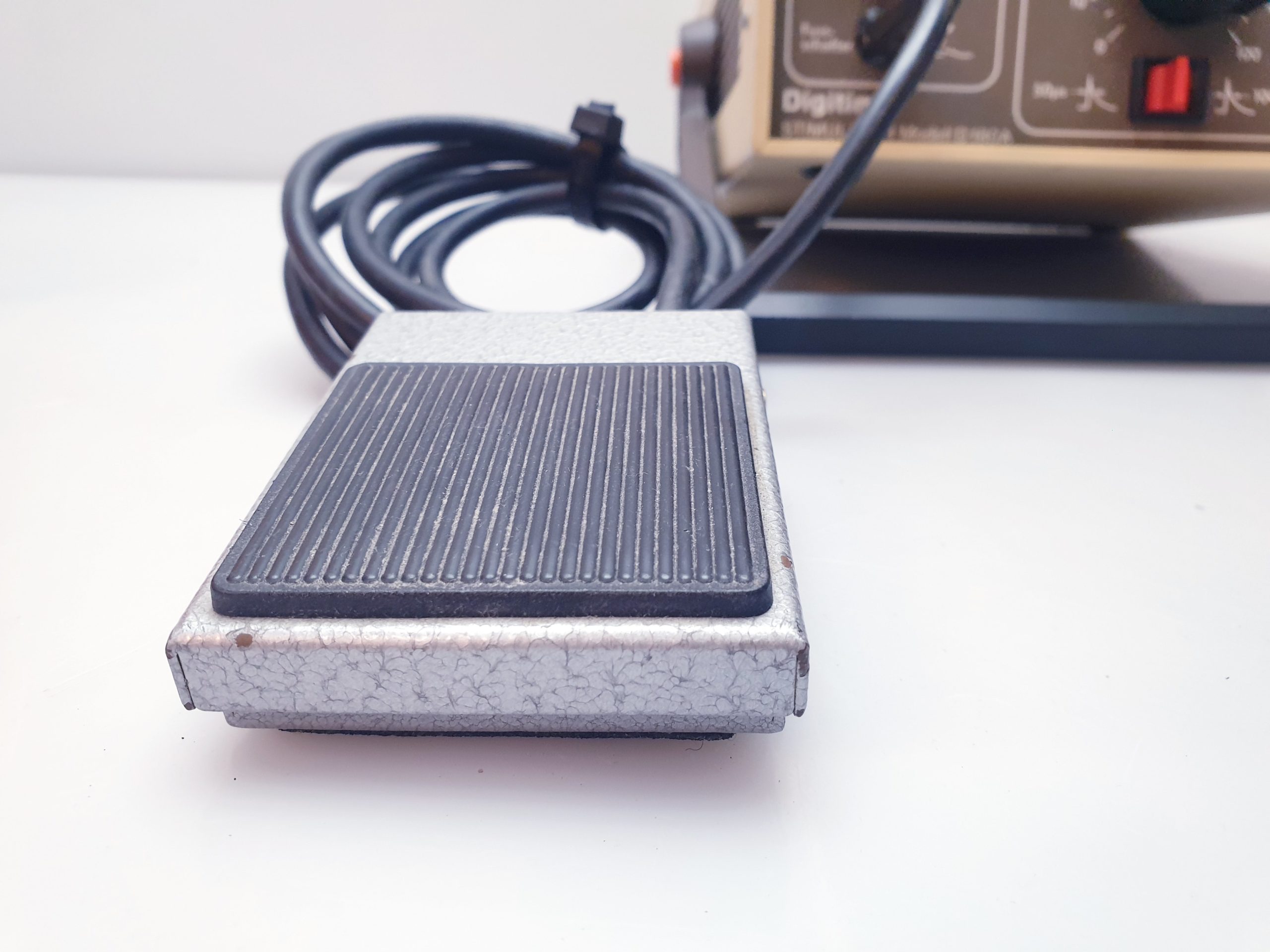 Digitimer Stimulator D180 – Bild 7