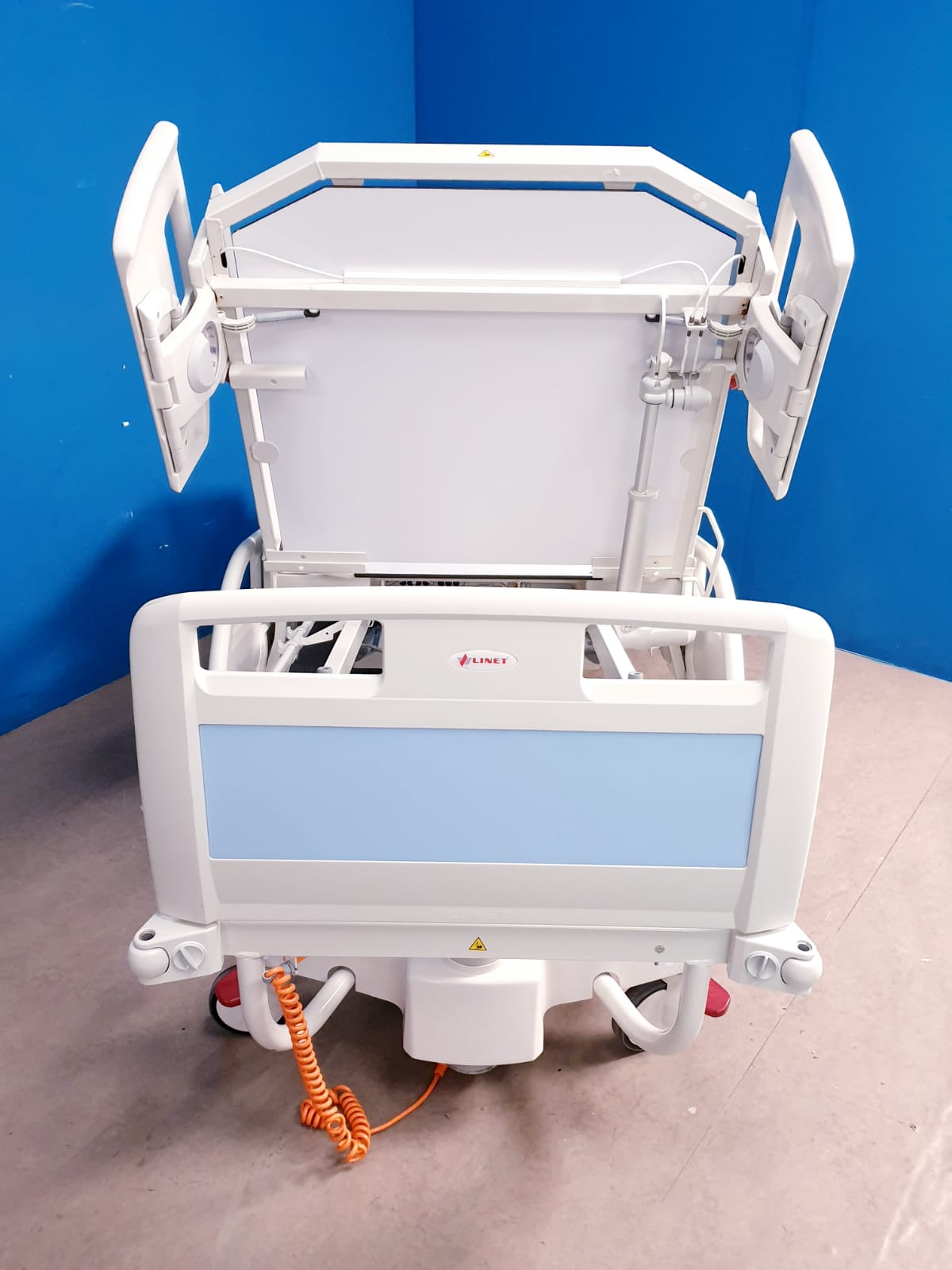 Linet PB4302M Pflegebett - Intensivbett – Bild 12