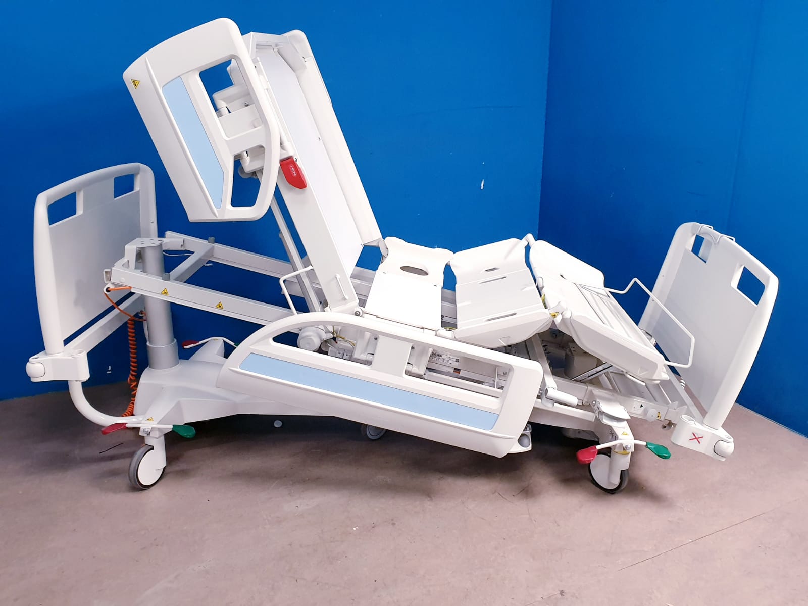 Linet PB4302M Pflegebett - Intensivbett