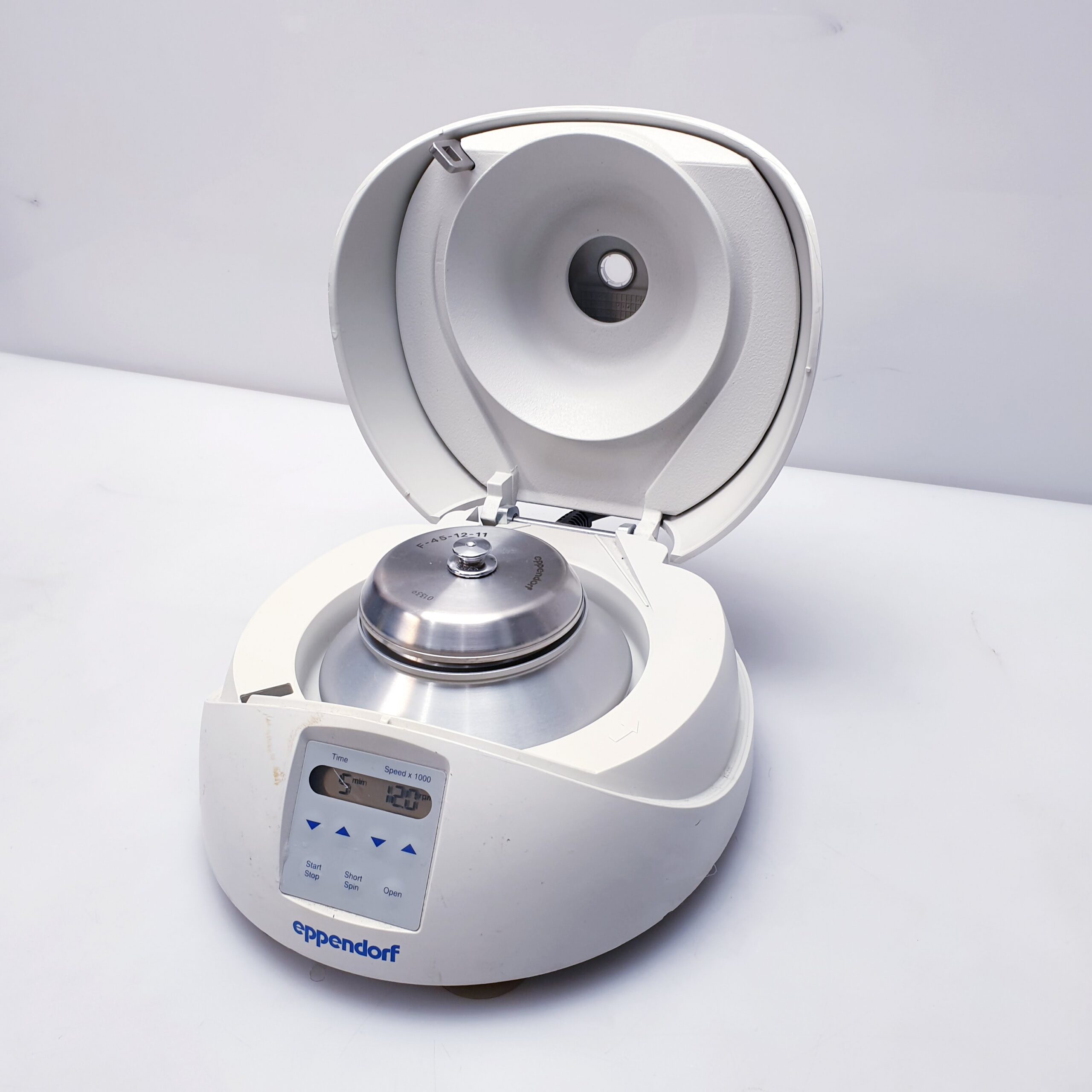 Eppendorf MiniSpin Zentrifuge – Bild 4